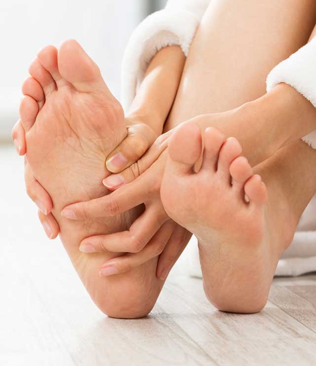 ¿Cuándo acudir al podólogo? Problemas frecuentes de los pies